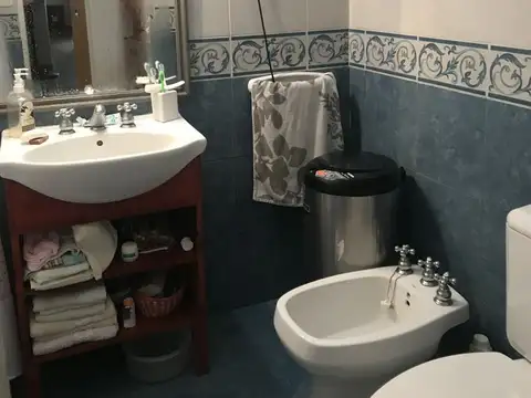 Depto Tipo Casa 6 ambientes con 3 baños