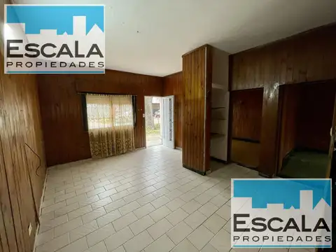 Casa 3 ambientes con 1 baño