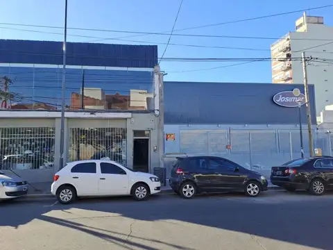 Local en Alquiler Via Pública