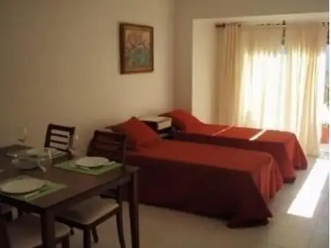 Marcelo Torcuato De Alvear 700
