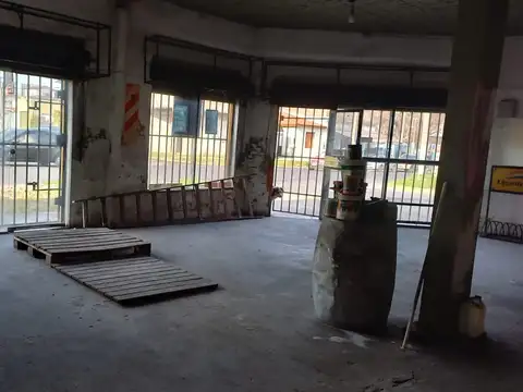 Avenida Lamadrid 700