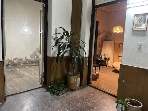 Depto Tipo Casa en Venta 80 años