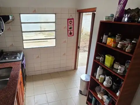 Casa en Alquiler con 1 cochera