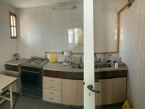 Oficina 6 ambientes con 2 baños