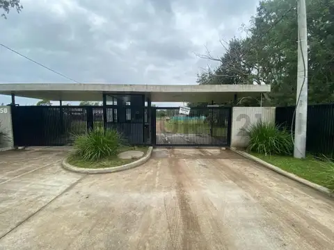 407 e/ 19 y 21 , Piso 0