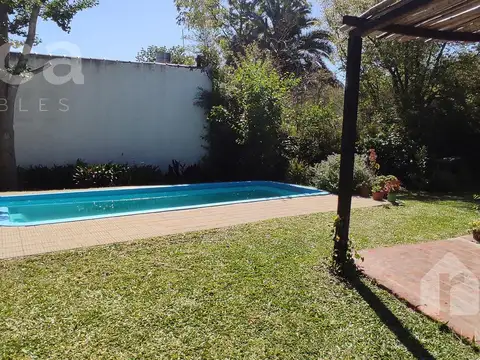 ALQ VERANO | Pintoresca casa con bello Jardin y Pileta en La Bota, Benavidez