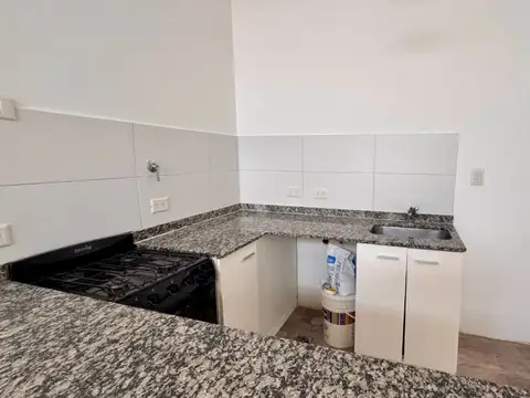 Depto Tipo Casa 2 ambientes con 1 baño