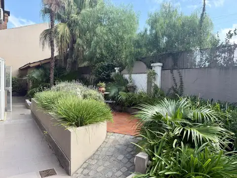 Casa en Venta en Castelar, USD 605.000
