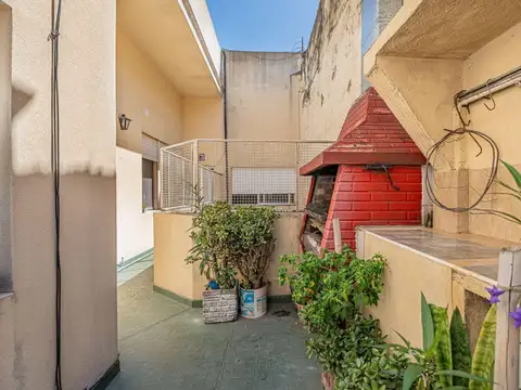 Depto Tipo Casa en Venta de 5 ambientes