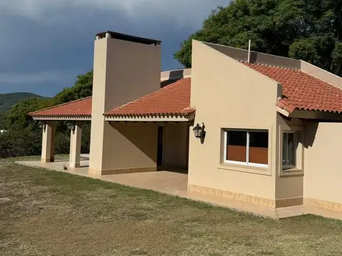 Casa en Alquiler en Salta, USD 1.800