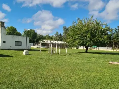 OPORTUNIDAD CASA QUINTA EN VILLA SAN LUIS.