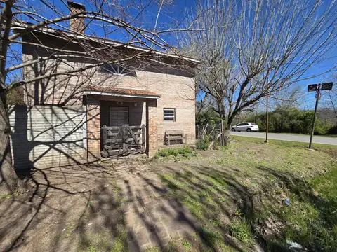 Casa en Venta con 6 cocheras