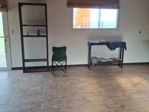 ALQUILO casa en Los Acantilados dos dormitorios y jardin