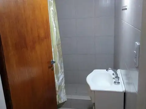 Depto Tipo Casa en Venta en Berazategui, USD 78.000