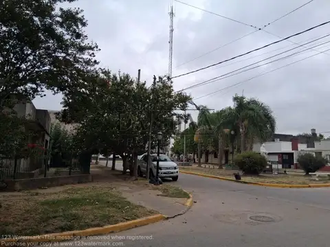 Excelente Ubicación en Las Heras! Casa c/cuatro dormitorios