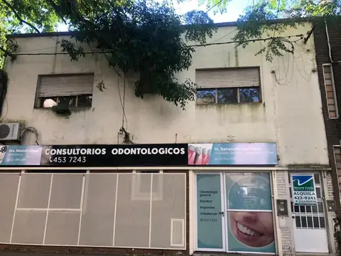 Lote de 10x10 con 2 Departamentos en Block