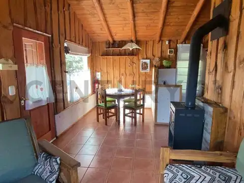 VENTA / PERMUTA DE DOS CABAÑAS Y CASA PRINCIPAL - VILLA MELIQUINA