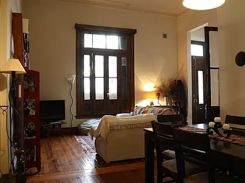 Depto Tipo Casa en Alquiler de 5 ambientes