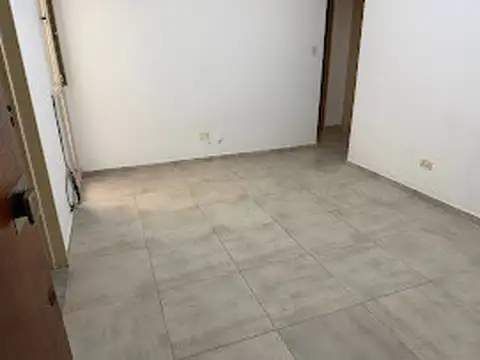 Francisco Acuña De Figueroa 400, Piso 5