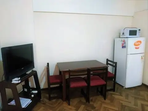 Suipacha 700, Piso 5