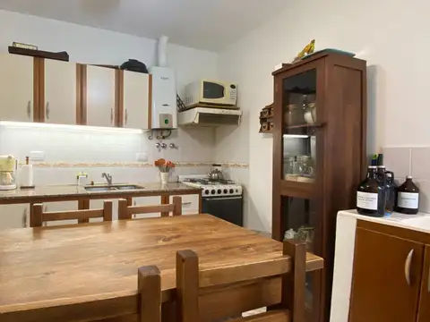 Depto Tipo Casa 4 ambientes con 1 baño