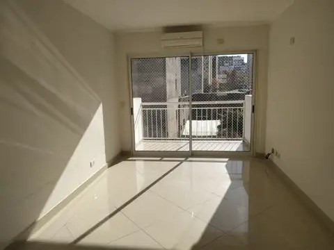 Teniente General Juan Domingo Perón 3600, Piso 3