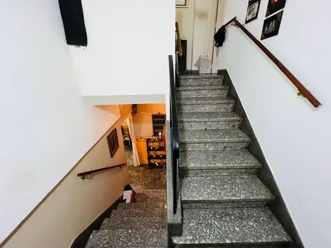 Vivienda multifamiliar en venta, en Martínez.