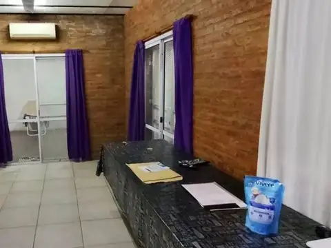 Venecia 3900, casa de 5 dormitorios, amplio terreno