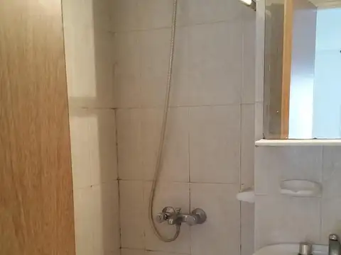 VENTA - Dpto. 1 Amb. balcón Victoria.