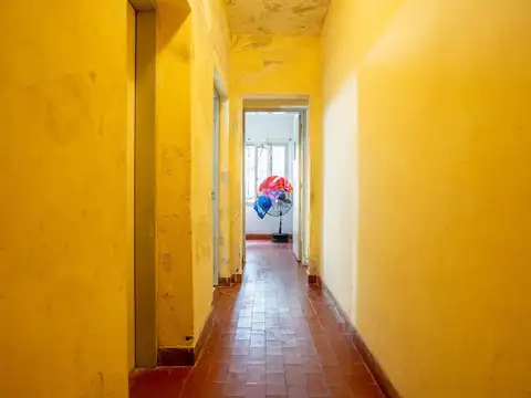 Campo con Casa de tres dormitorios en Fighiera