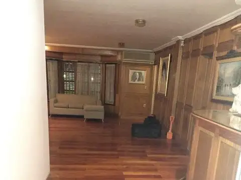 Casa 6 ambientes con 3 baños