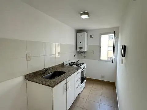Departamento en Alquiler en Zona Sur, $ 620.000