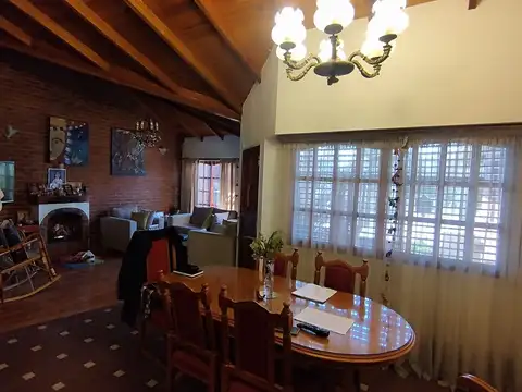 VENTA CASA 4 AMB PILETA GARAGE MORENO PASO DEL REY