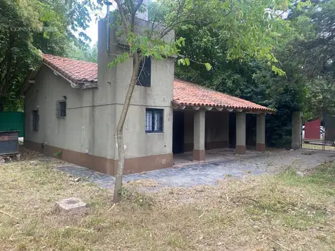 Casa a reciclar  en Venta en Villa Elisa