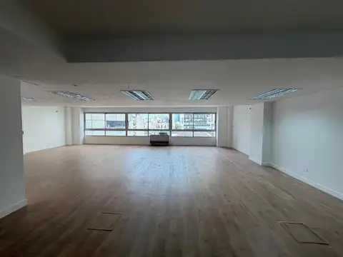 Oficina en Alquiler 24 años