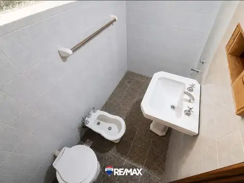 VENTA CASA 3 DOR. EN ALTOS CON LOCAL Y GALPON