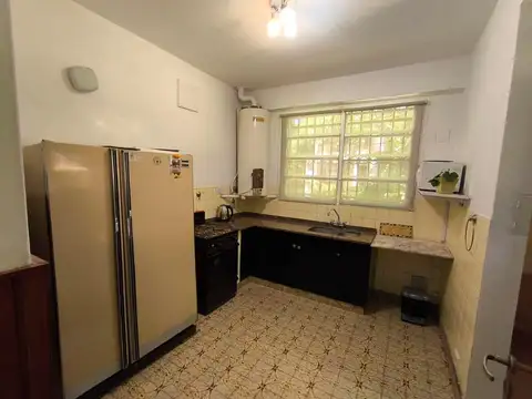 Casa en Venta con 5 cocheras