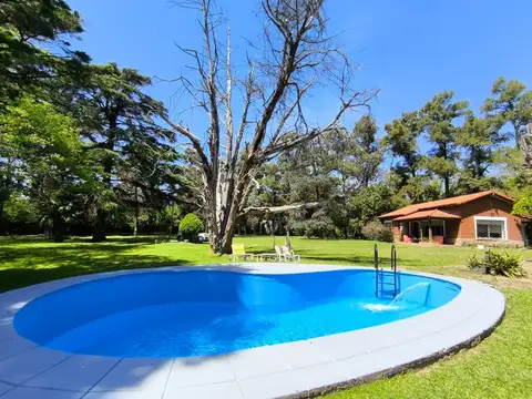 Casa Quinta de 6 ambientes en Tigre, gran parque, con pileta.