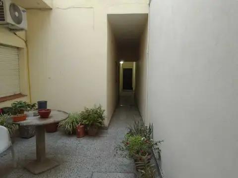 Avenida Crisólogo Larralde 100