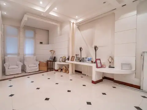 VENTA CASA 2 PLANTAS C/ GARAJE MAS PH INDEPENDIENTE de 3 AMB - BELGRANO C - BARRIO CHINO - PERMUTA !