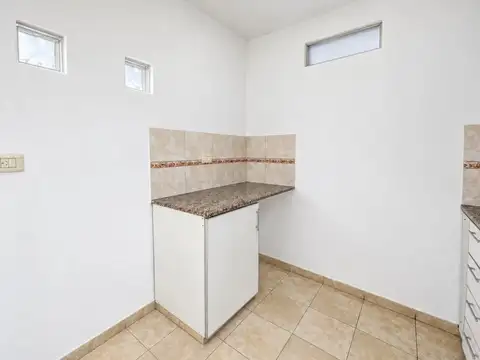 Departamento en Alquiler en Villa Bonich, $ 750.000