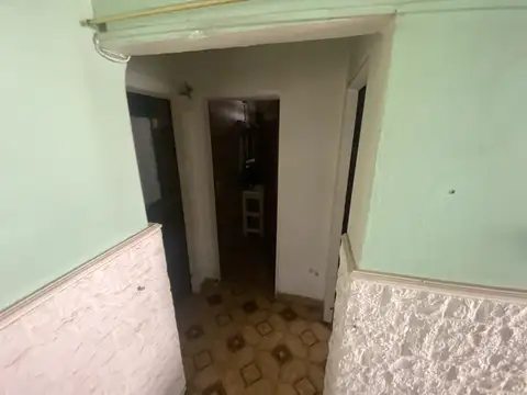 Casa con Local Comercial sobre Avenida en Berazategui – Excelente Oportunidad