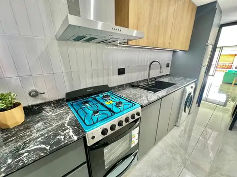 Departamento en VENTA, 3 ambientes. Zona Plaza Colon