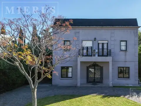 Casa en Alquiler de 4 dormitorios