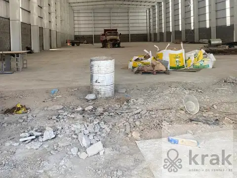Depósito en  alquiler de 3.000 m2 en predio cerrado, Ezeiza.