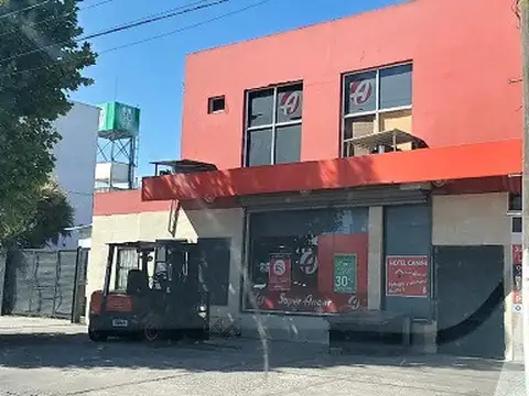 Local en Venta Via Pública