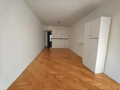 Departamento en Alquiler en Recoleta, $ 650.000
