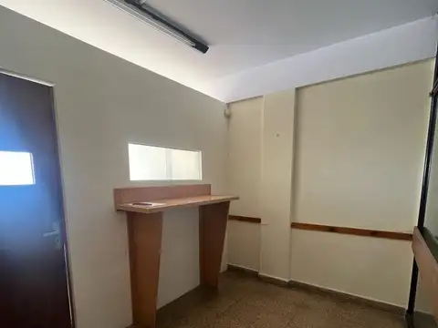 Oficina en Alquiler en Centro, $ 150.000