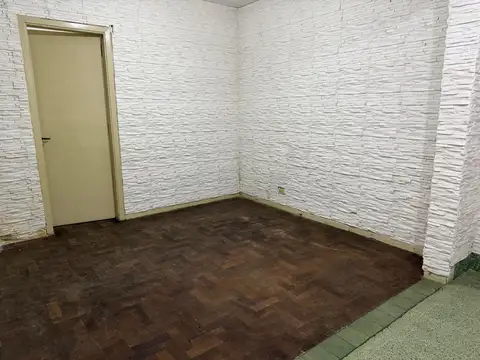 Depto Tipo Casa en Venta en Versalles, USD 75.000