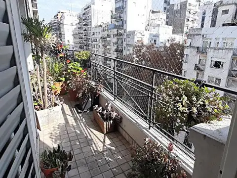 Departamento 5 ambientes con 2 baños